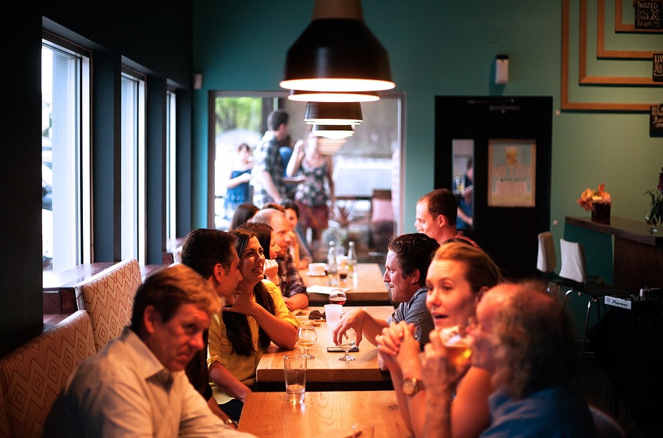 restaurant social media